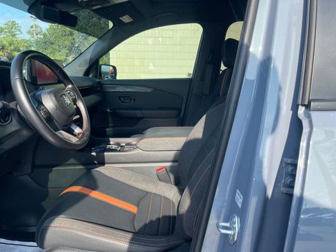 Used 2026 Honda Passport TrailSport image 12