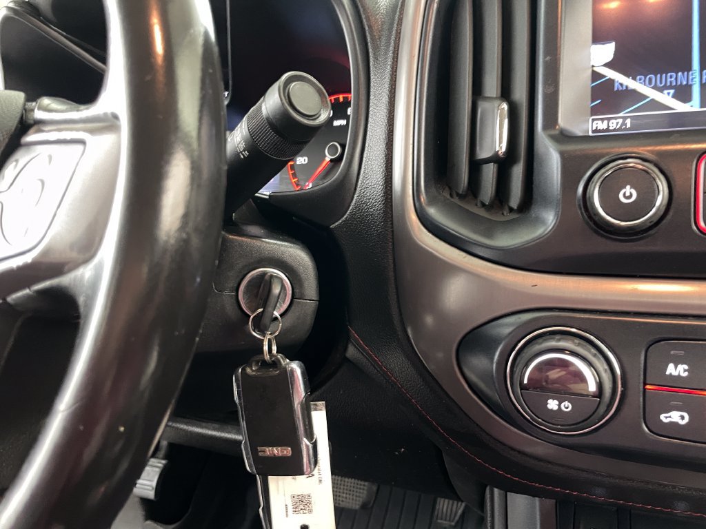 Certified 2016 GMC Canyon SLE w/ All Terrain Package AWD/4WD image 29