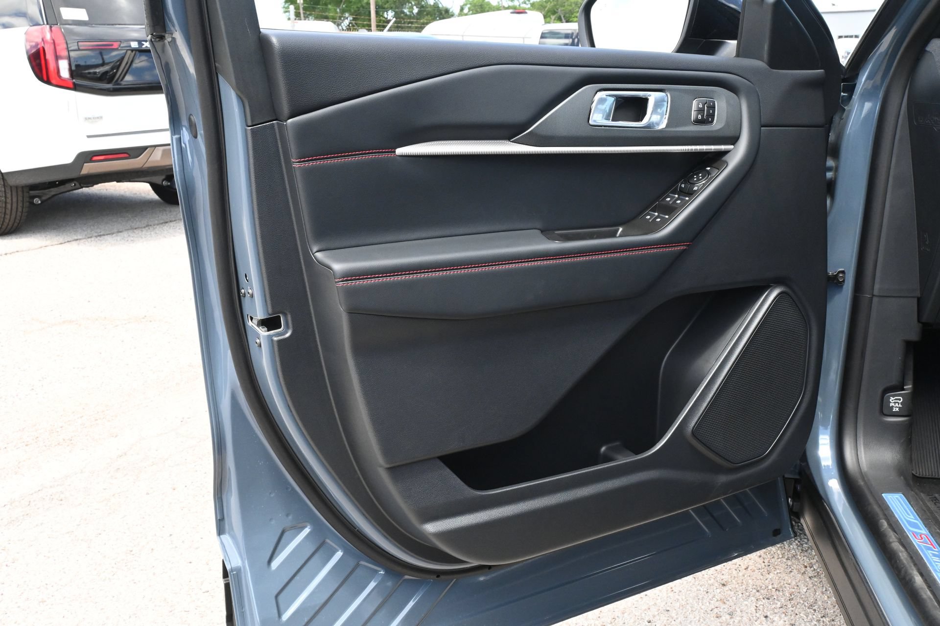 New 2026 Ford Explorer ST-Line w/ Premium Package RWD image 17