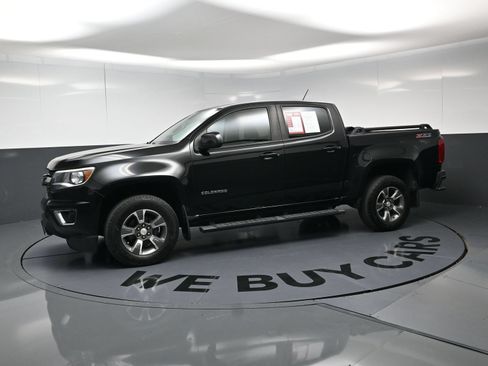 Used 2017 Chevrolet Colorado Z71 AWD/4WD image 6