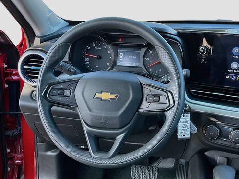 Used 2026 Chevrolet Trax LS FWD image 20