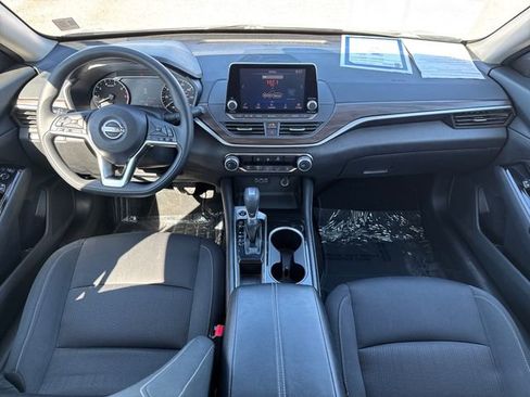 Used 2023 Nissan Altima 2.5 SV image 12