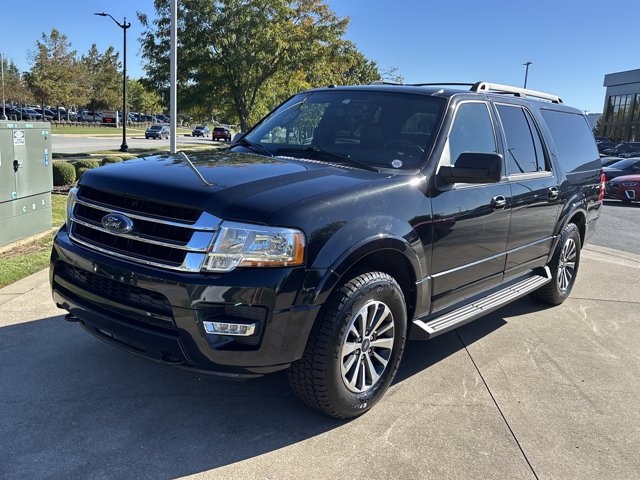 Used 2015 Ford Expedition EL XLT w/ Equipment Group 202A AWD/4WD image 14