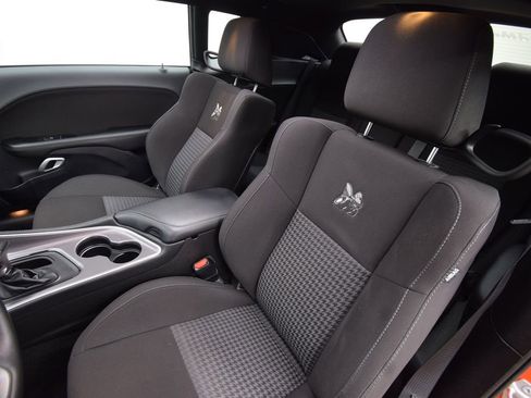 Used 2021 Dodge Challenger R/T Scat Pack w/ Driver Convenience Group image 21