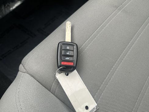 Used 2020 Honda CR-V LX image 27