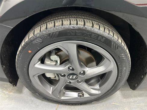 Used 2019 Hyundai Veloster 2.0 image 9