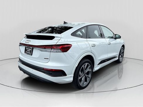 Used 2023 Audi Q4 e-tron Premium Plus w/ Premium Plus AWD/4WD image 7
