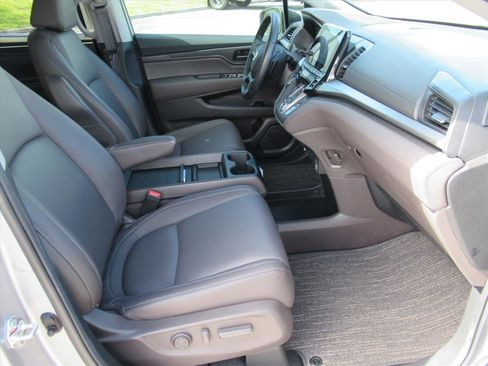Used 2024 Honda Odyssey EX-L image 9