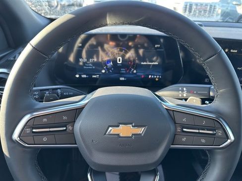 New 2026 Chevrolet Equinox LT w/ LPO, Floor Liner Package image 16