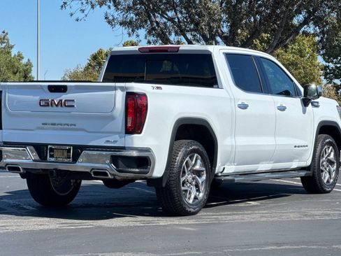 Used 2026 GMC Sierra 1500 SLT w/ SLT Premium Plus Package AWD/4WD image 4