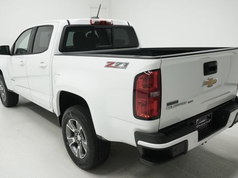 Used 2019 Chevrolet Colorado Z71 AWD/4WD image 5