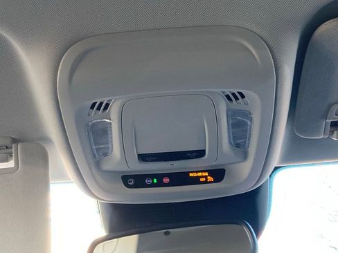 Used 2025 Buick Envision Sport Touring image 16