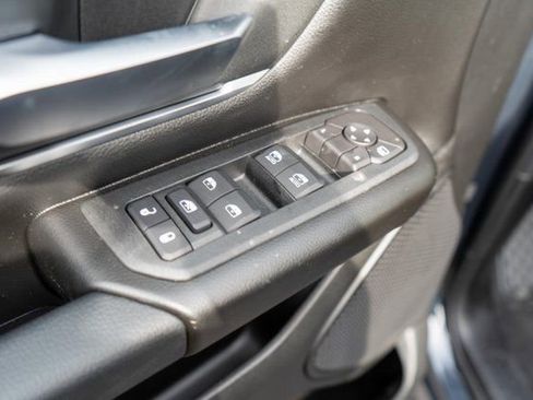 New 2026 RAM 1500 4x4 Crew Cab image 11