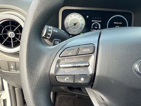 Used 2023 Hyundai Kona SE w/ Cargo Package image 33