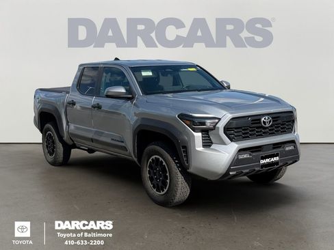 Used 2024 Toyota Tacoma TRD Off-Road w/ TRD Off Road Upgrade Package AWD/4WD image 1