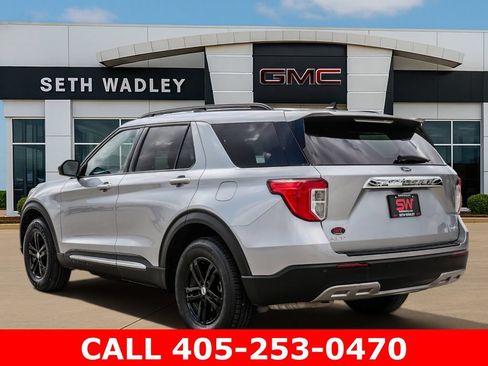 Used 2023 Ford Explorer XLT w/ Equipment Group 202A AWD/4WD image 59