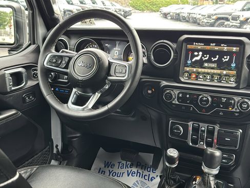 Certified 2023 Jeep Wrangler Unlimited Sahara w/ Cold Weather Group AWD/4WD image 18