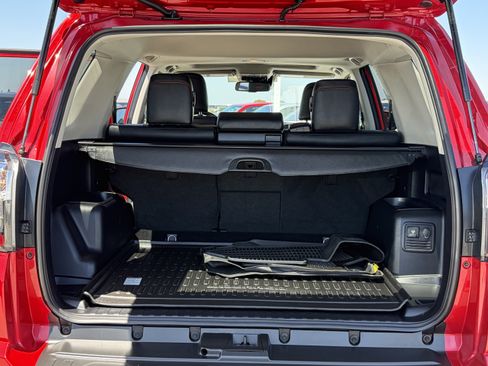Certified 2024 Toyota 4Runner TRD Off-Road Premium w/ Moonroof Package AWD/4WD image 22