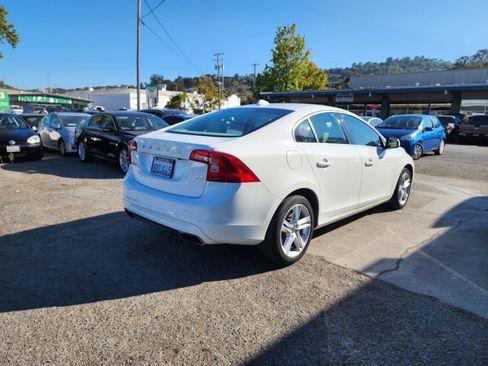 Used 2015 Volvo S60 T5 Premier image 5
