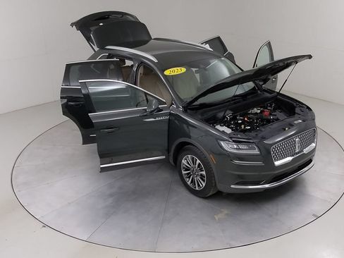Used 2023 Lincoln Nautilus FWD w/ Premium Package image 43