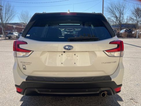 Used 2020 Subaru Forester Limited image 4