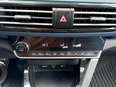 Used 2023 Kia Seltos S w/ Navigation Package image 26