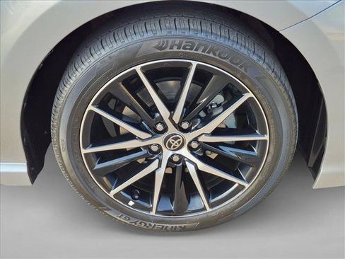 Used 2023 Toyota Camry SE w/ Convenience Package FWD image 22