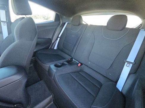 Used 2020 Hyundai Veloster N w/ Performance Package image 11