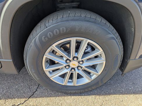 Certified 2023 Chevrolet Traverse LT image 10