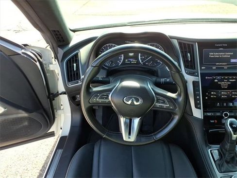 Used 2017 INFINITI Q60 w/ Premium Package image 14