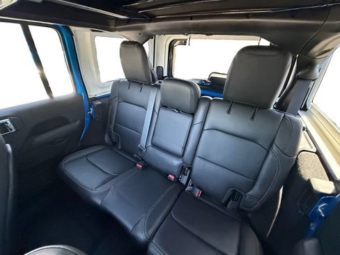 Used 2025 Jeep Wrangler Unlimited Rubicon 392 AWD/4WD image 26