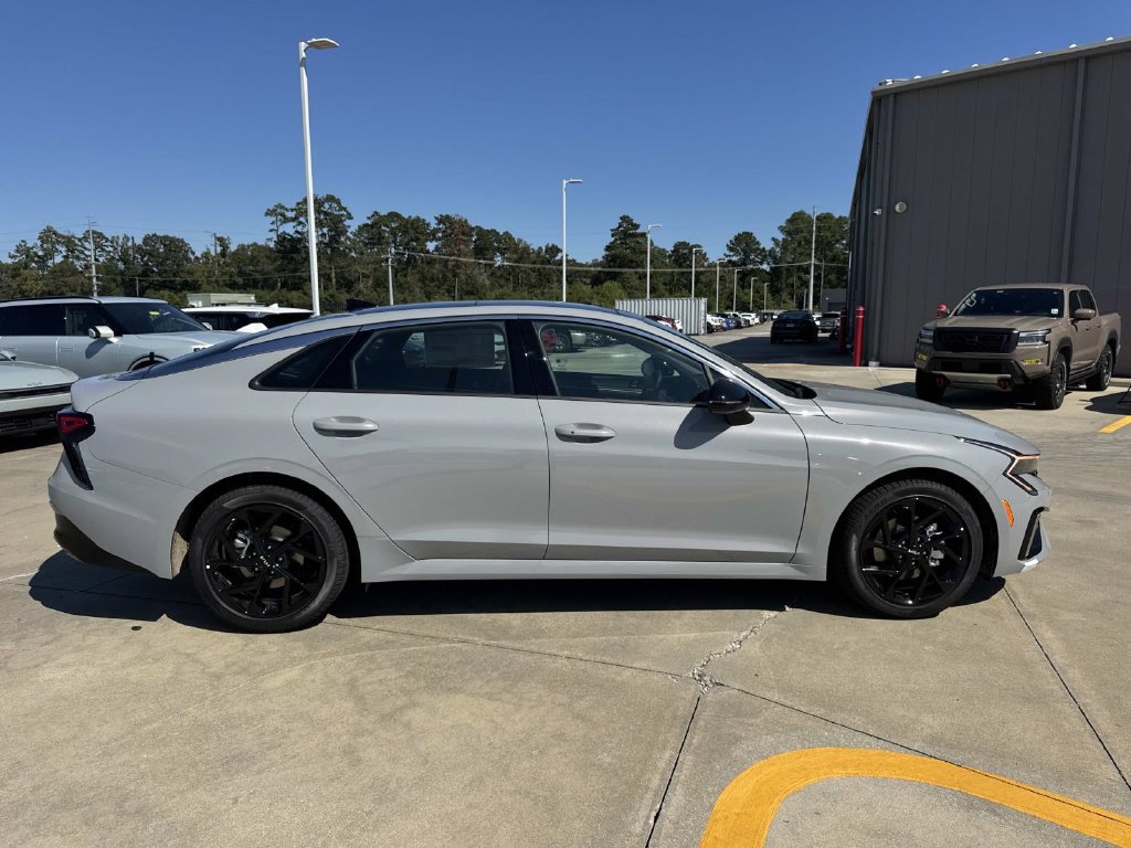 New 2027 Kia K5 GT-Line FWD image 8