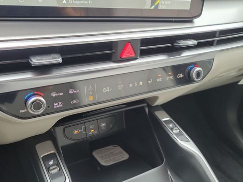 New 2026 Kia Sorento EX FWD image 33