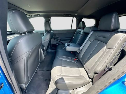 New 2026 Jeep Cherokee Overland AWD/4WD image 18