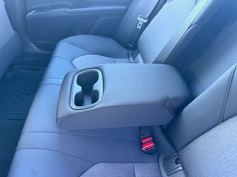 Used 2018 Toyota Camry LE w/ Convenience Package image 28