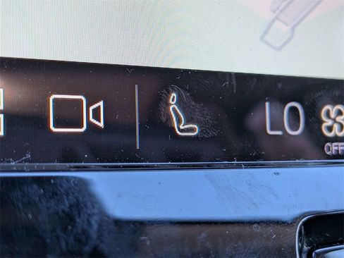 Certified 2025 Volvo XC60 B5 Plus image 26