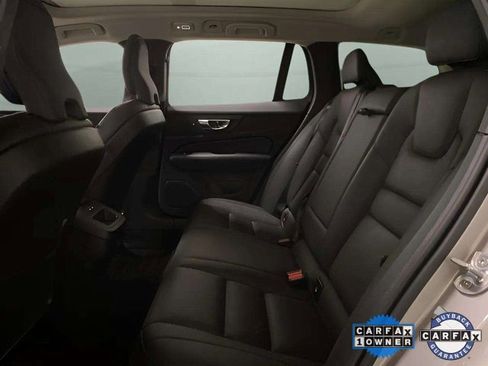 Used 2025 Volvo V60 B5 Cross Country Plus image 69
