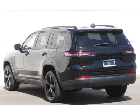 Used 2023 Jeep Grand Cherokee L Laredo AWD/4WD image 5