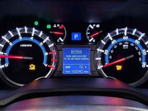 Used 2017 Toyota 4Runner Limited AWD/4WD image 14