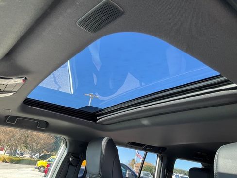 Used 2024 Toyota Land Cruiser image 9