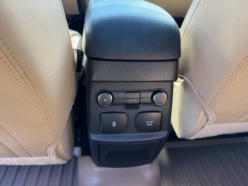 Used 2017 Ford Explorer Limited FWD image 17