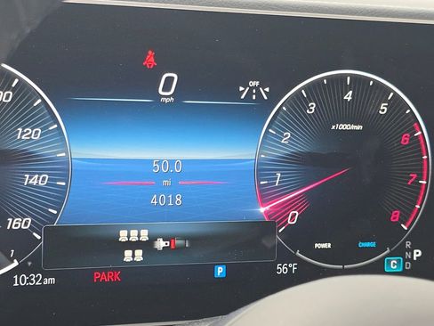 Used 2026 Mercedes-Benz GLS 450 4MATIC image 32