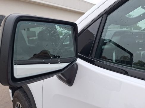 Used 2024 GMC Sierra 1500 AT4 w/ Technology Package image 15