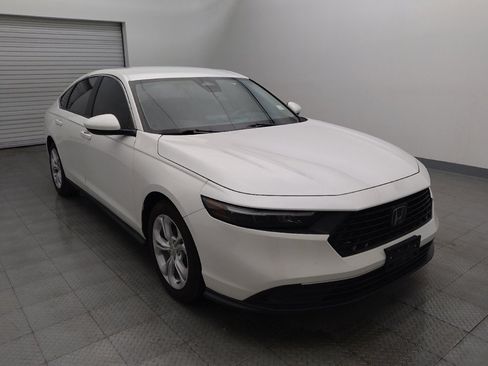 Used 2023 Honda Accord LX image 13