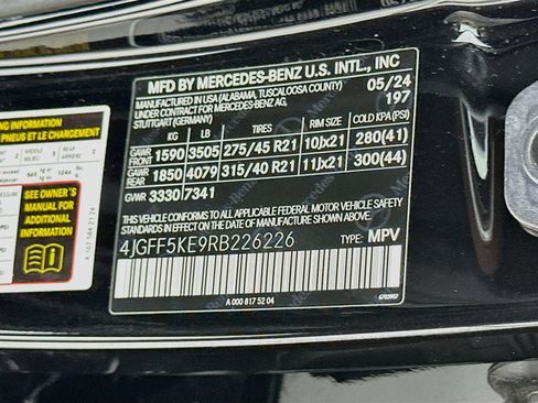 Used 2024 Mercedes-Benz GLS 450 4MATIC image 36