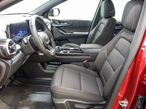 New 2026 Chevrolet Equinox LT image 9