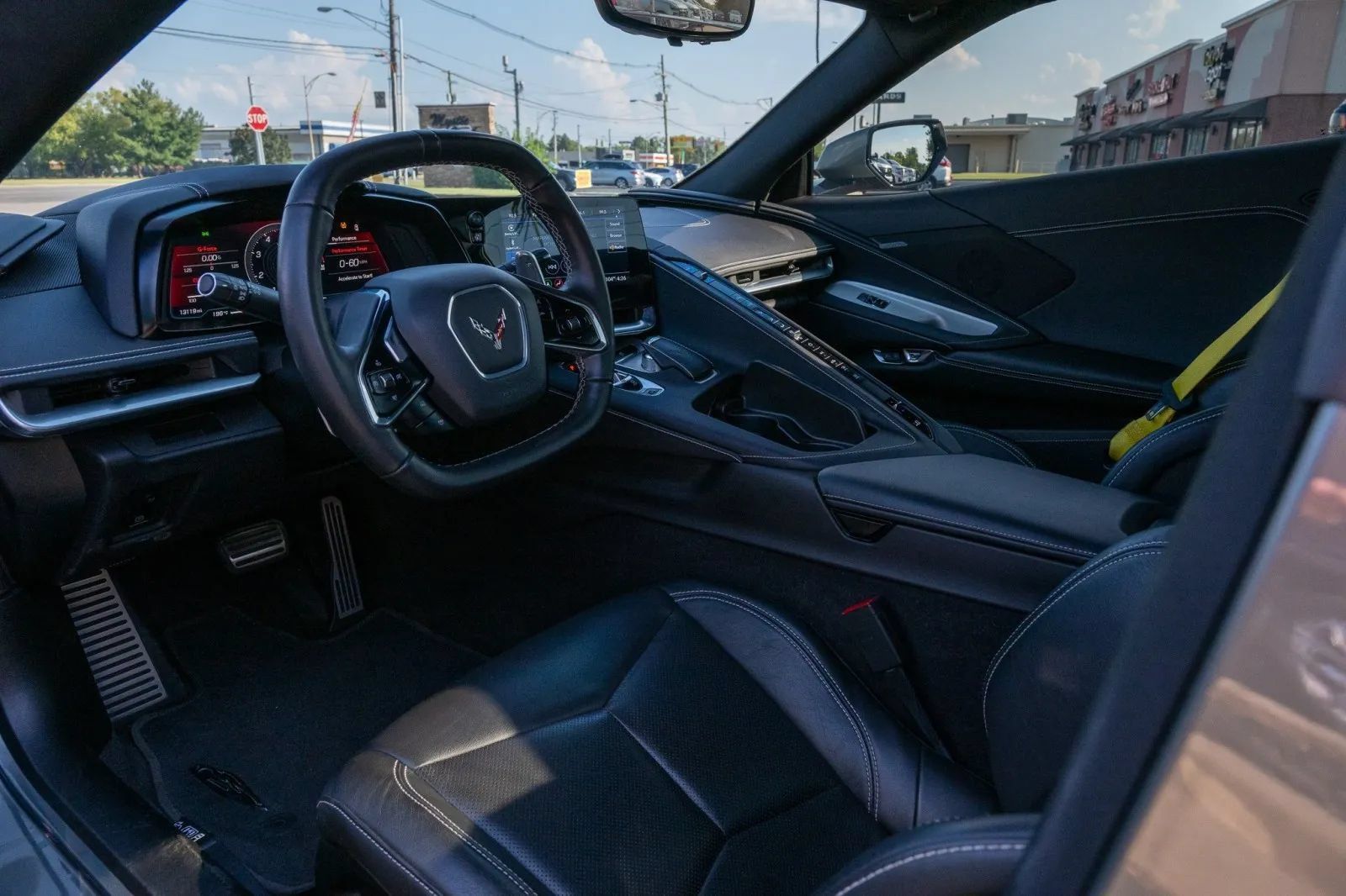 Used 2022 Chevrolet Corvette Stingray Convertible w/ 1LT RWD image 35