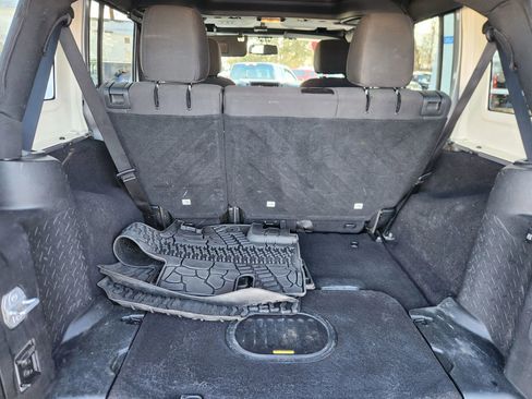 Used 2017 Jeep Wrangler Unlimited Sport image 46