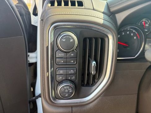 Used 2019 Chevrolet Silverado 1500 LTZ w/ LTZ Convenience Package AWD/4WD image 5