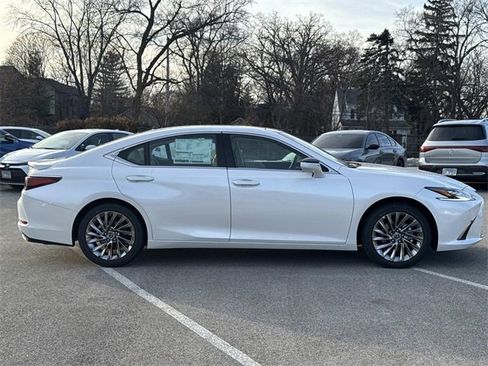 New 2025 Lexus ES 350 Ultra Luxury image 4